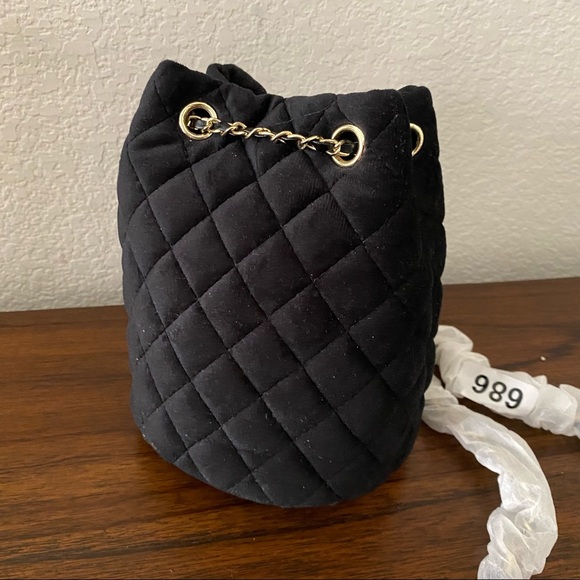 Black Quilted Velour Bling Ball Drawstring Mini Bucket Chain Crossbody Bag | B7 - Picture 6 of 10
